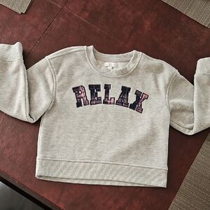 btween Heather Gray Sweatshirt with Multicolor 'RELAX' Design